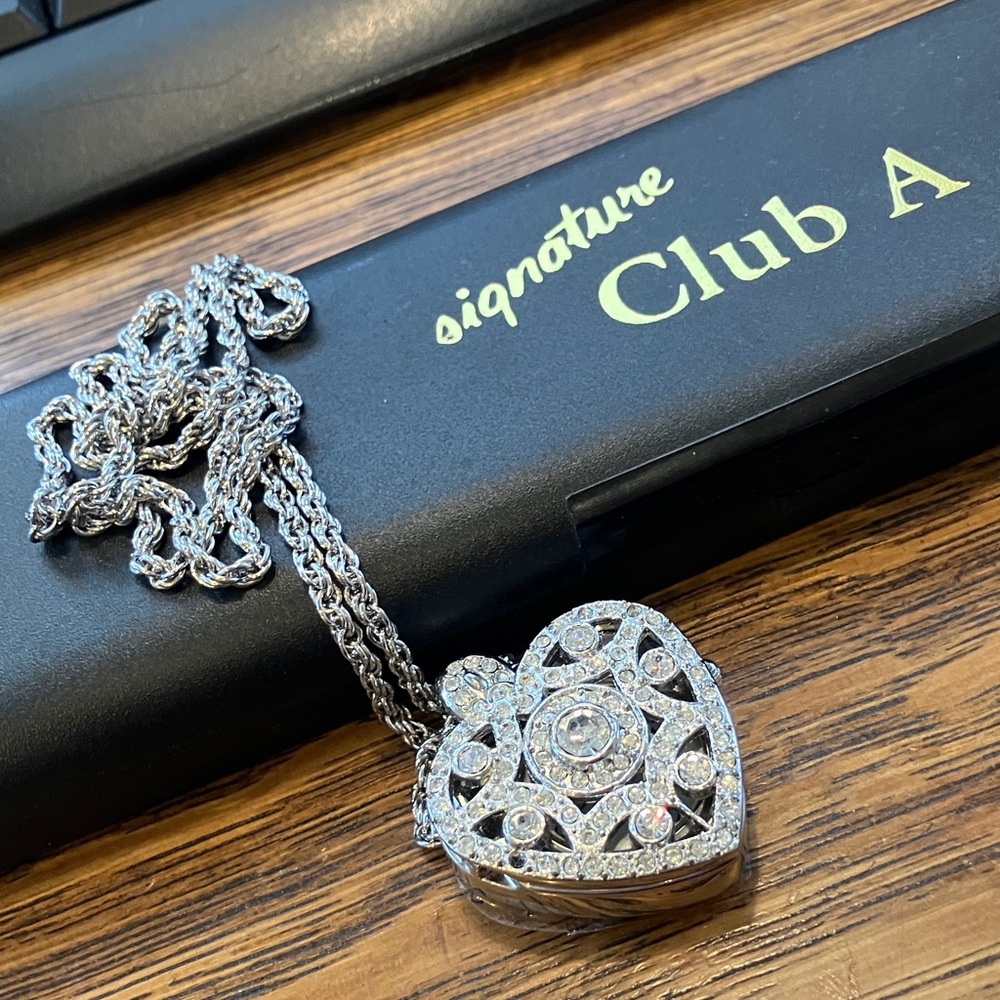 Elegant Silver Heart Pendant Necklace